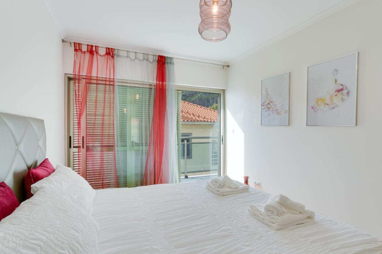 Sunny Beach Machico Apartment By Hr Madeira Екстериор снимка